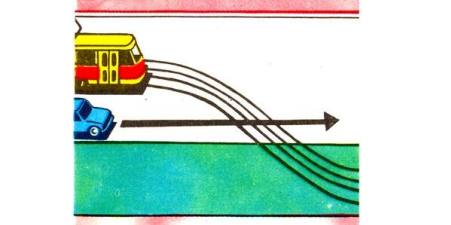 The driver of which vehicle must give way?