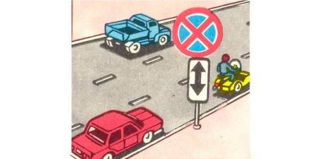 Which answer identifies all drivers who violated the stop rule?