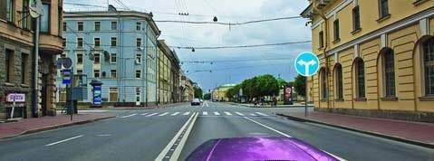 Is the driver obliged to give a signal with the turn indicator when making a left turn in this situation?
