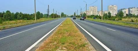 How many traffic lanes does this road have?