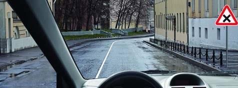 In this case, after what minimum distance may an intersection of equal-status roads occur?